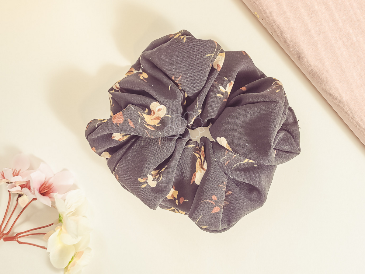 Dark Floral Fluffy XXL Scrunchie