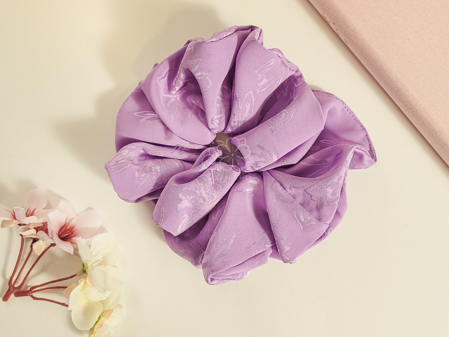 Lilac Blossom Fluffy XXL Scrunchie