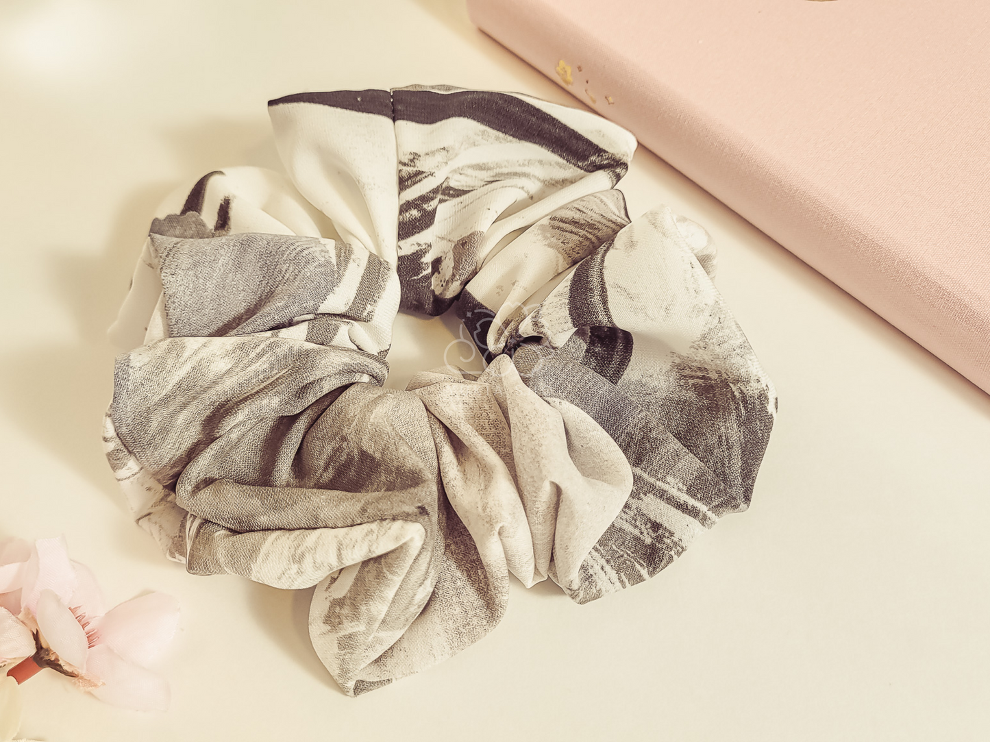 Shadow Ink Fluffy XXL Scrunchie